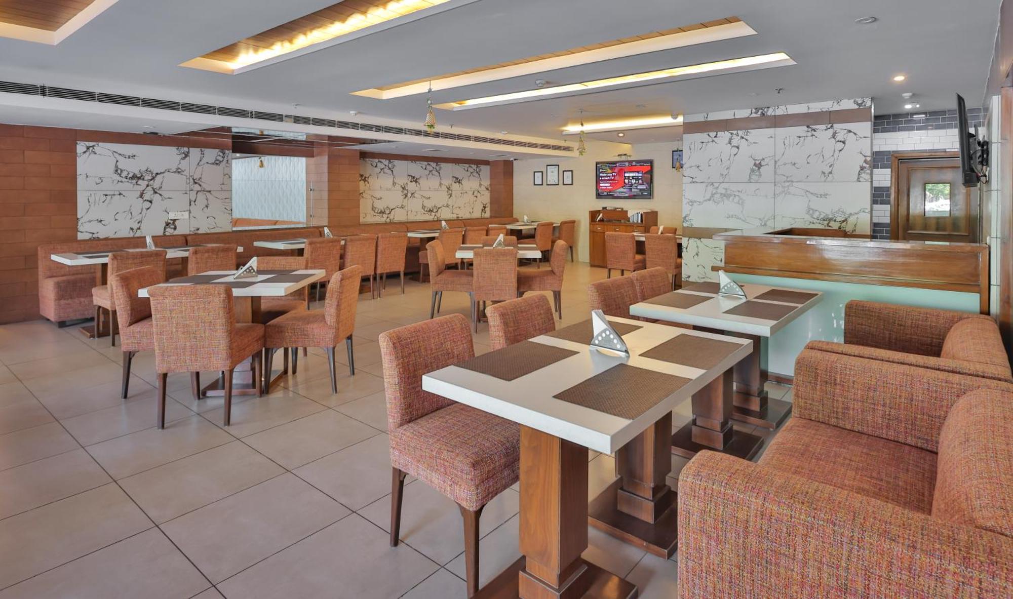Hotel Cama Mohali Экстерьер фото